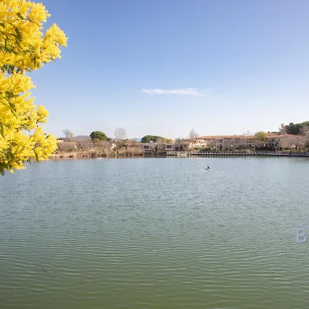 Apartment Lovely With Golf Course Views Close To The Sea Swimming Pool Park