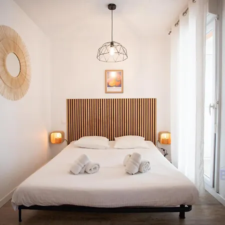 Lovely With Golf Course Views Close To The Sea Swimming Pool Park * Mandelieu