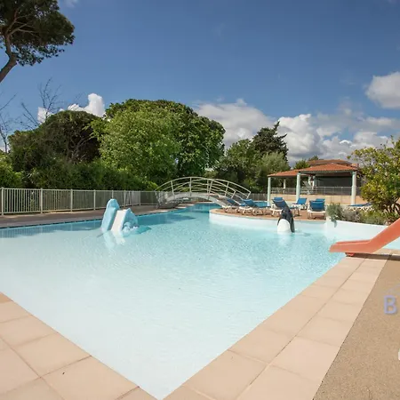 Lovely With Golf Course Views Close To The Sea Swimming Pool Park Lejlighed Mandelieu